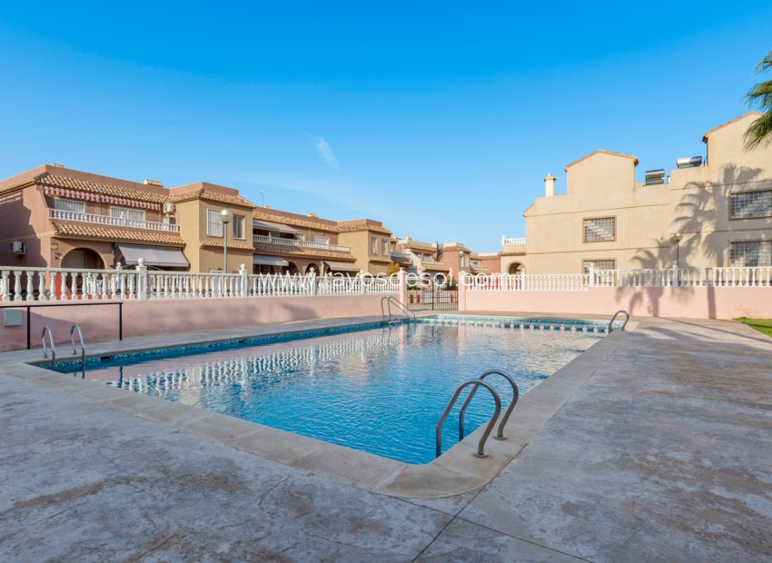 Resale - Villa - Gran Alacant