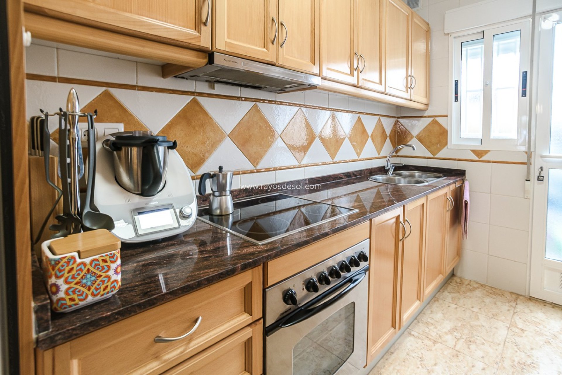 Resale - Villa - Guardamar del Segura - EL RASO