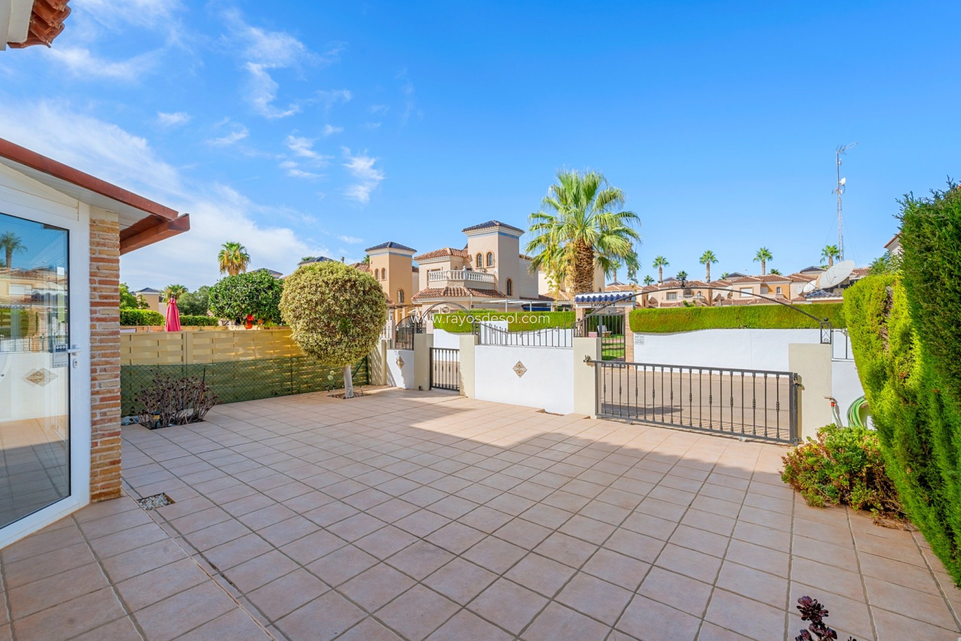 Resale - Villa - Guardamar del Segura - Guardamar Del Segura
