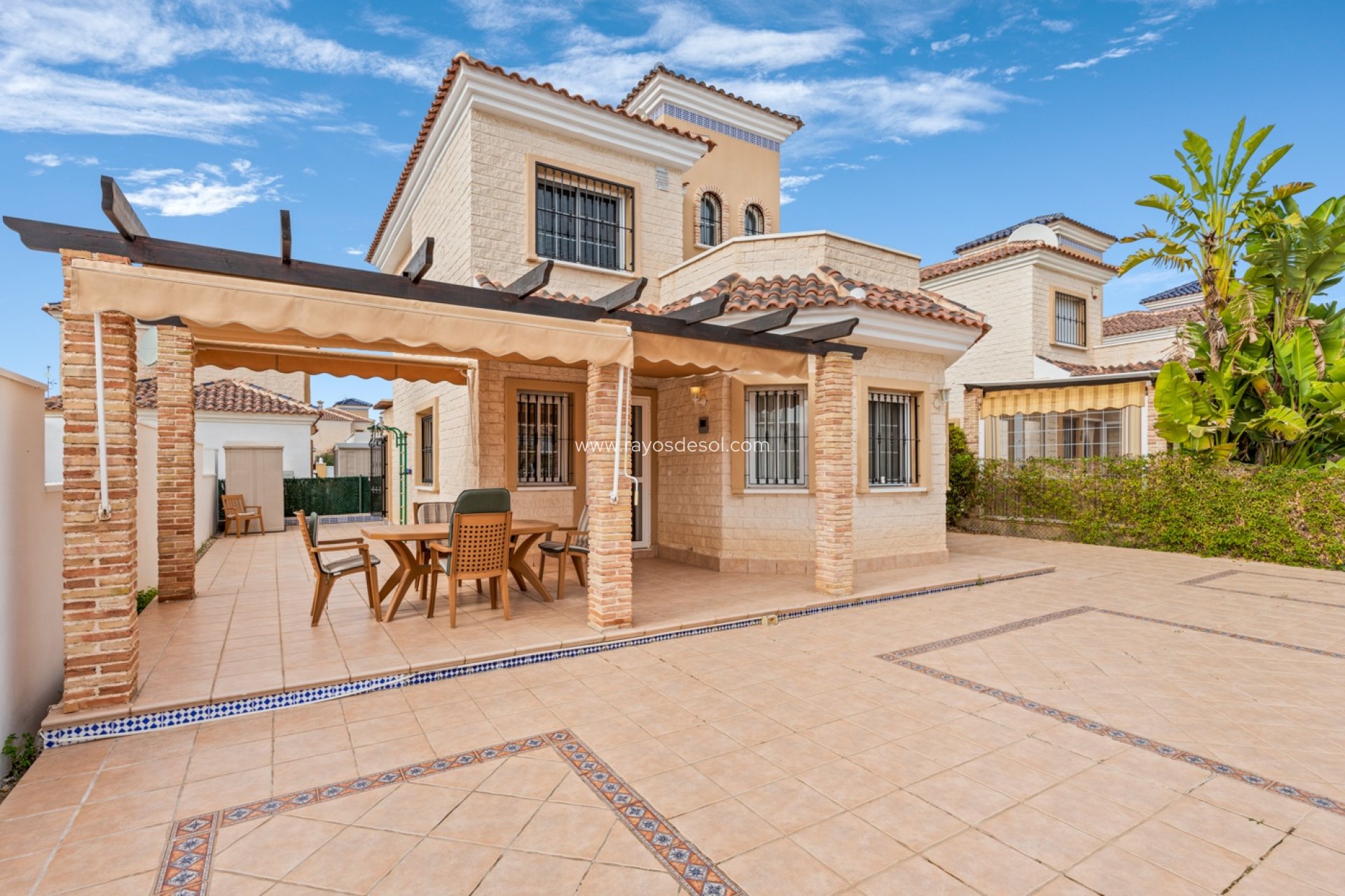 Resale - Villa - Guardamar del Segura - Guardamar Del Segura