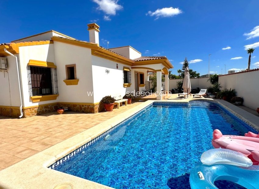 Resale - Villa - Hondón de las Nieves - La Montañosa