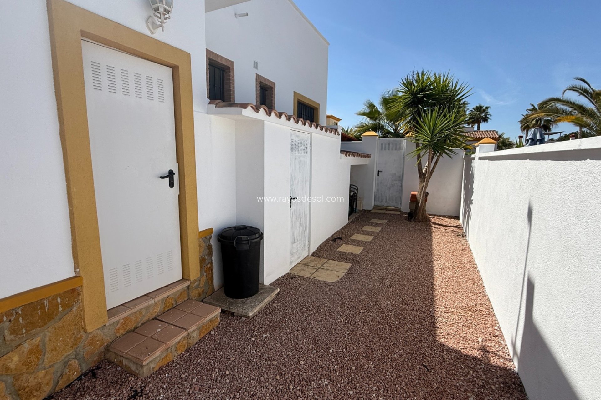 Resale - Villa - Hondón de las Nieves