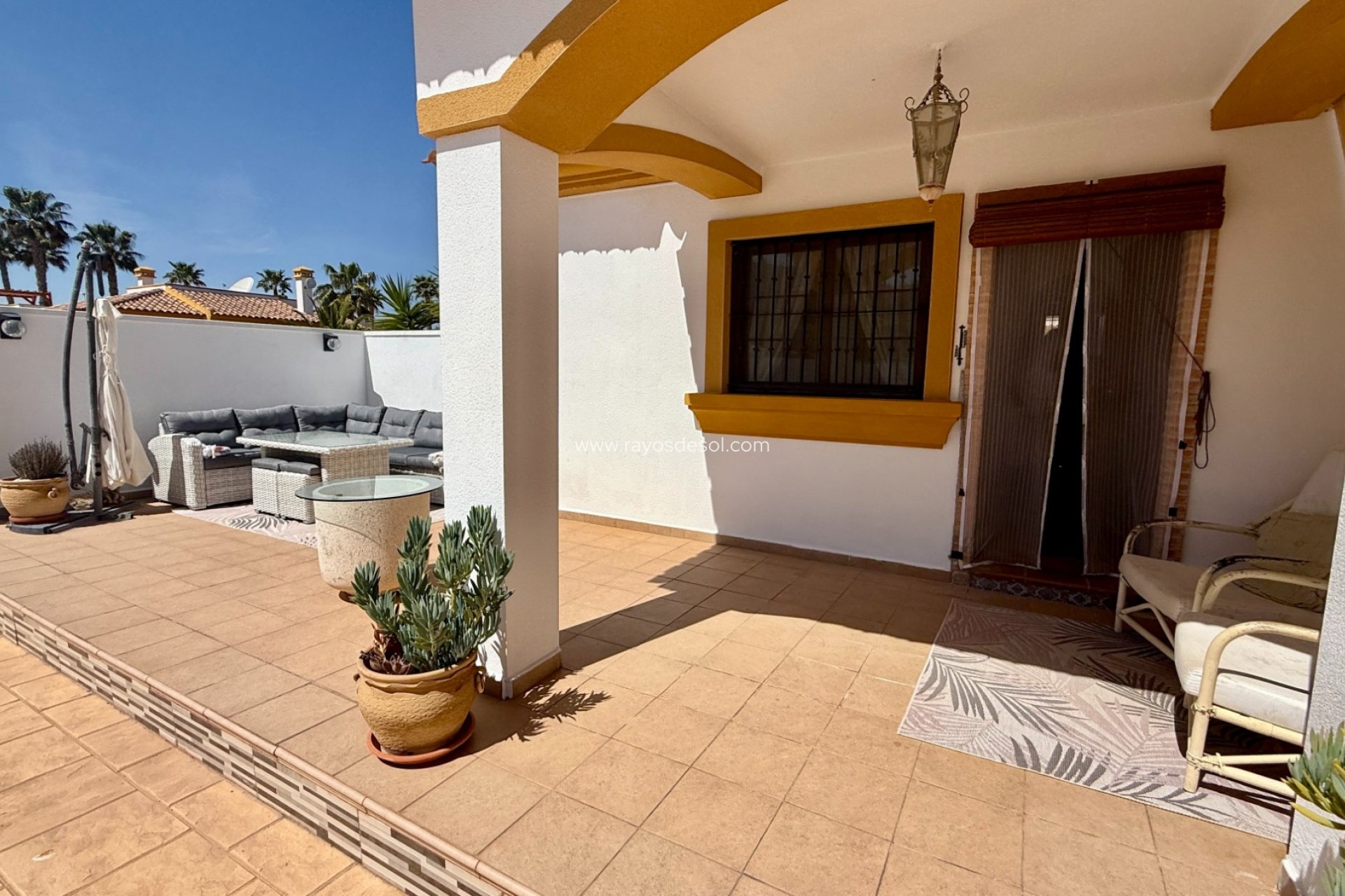 Resale - Villa - Hondón de las Nieves