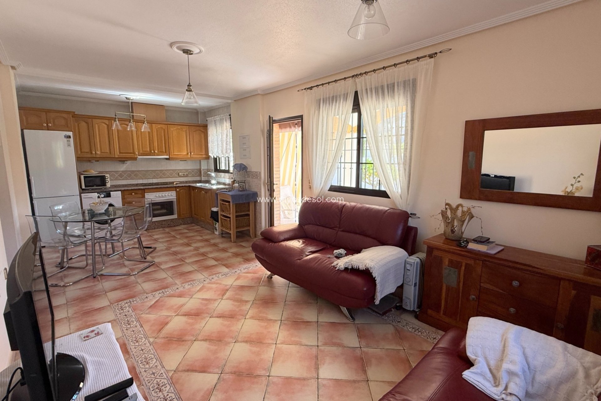 Resale - Villa - Hondón de las Nieves