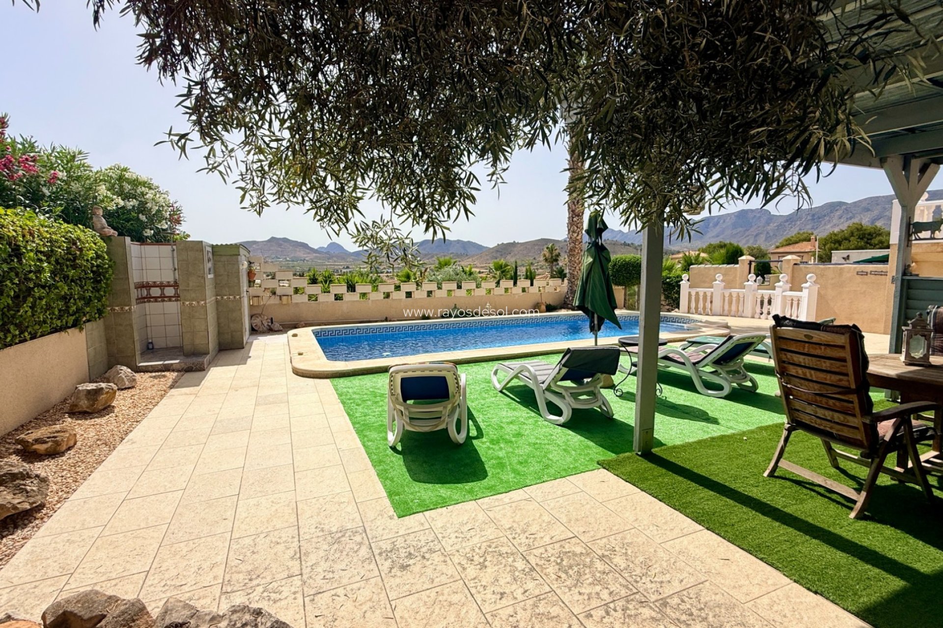 Resale - Villa - Hondón de las Nieves