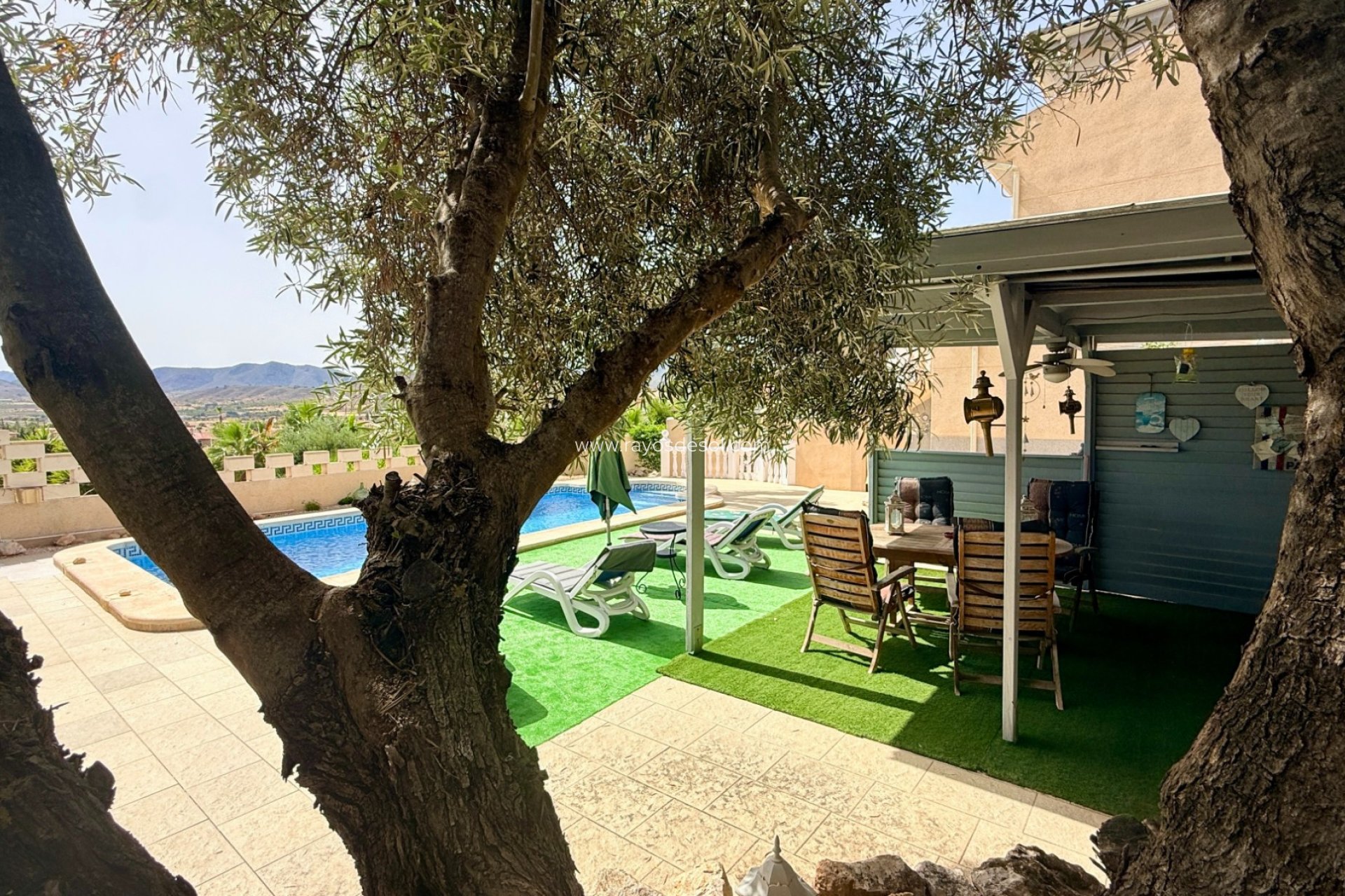 Resale - Villa - Hondón de las Nieves