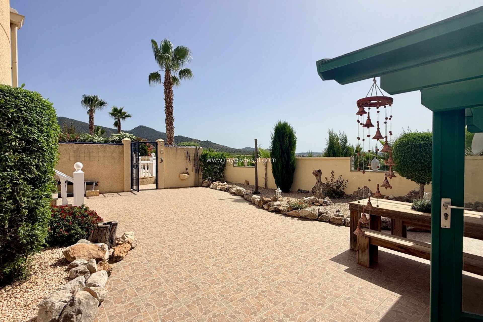 Resale - Villa - Hondón de las Nieves