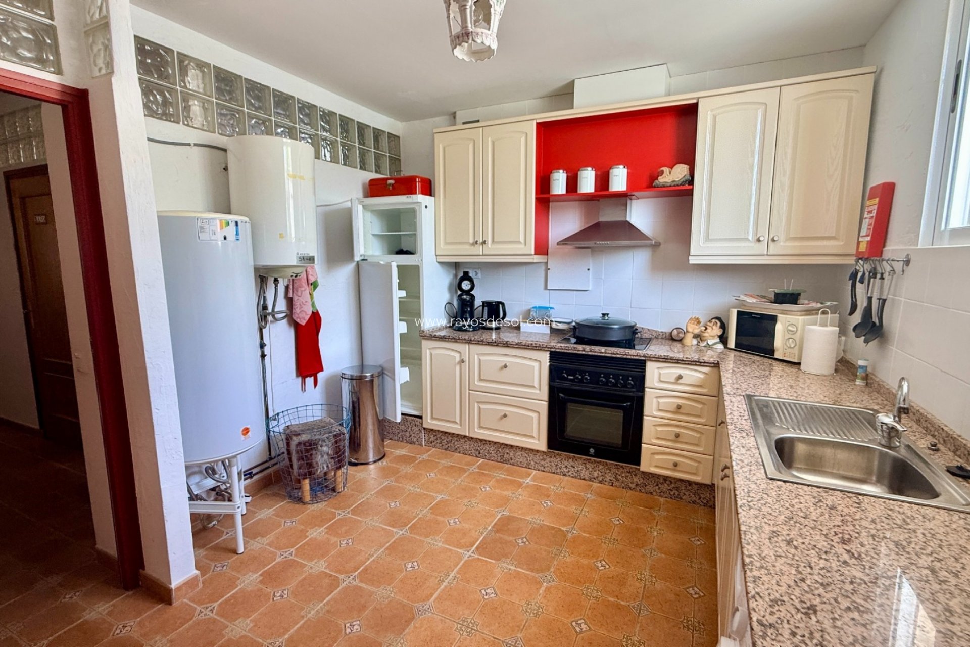 Resale - Villa - Hondón de las Nieves