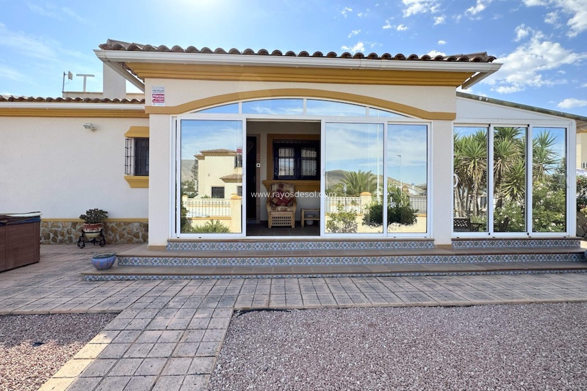 Resale - Villa - Hondón de las Nieves