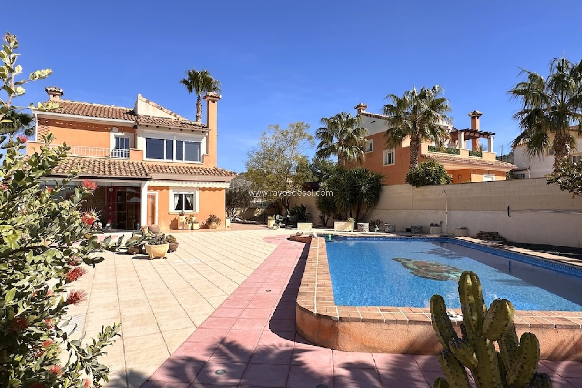 Resale - Villa - Hondón de las Nieves