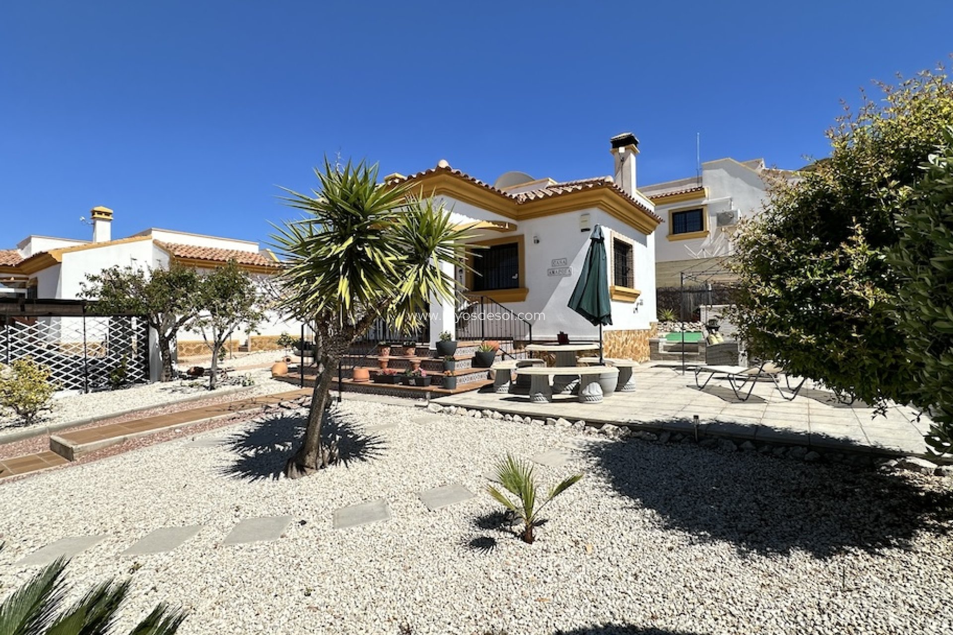 Resale - Villa - Hondón de las Nieves