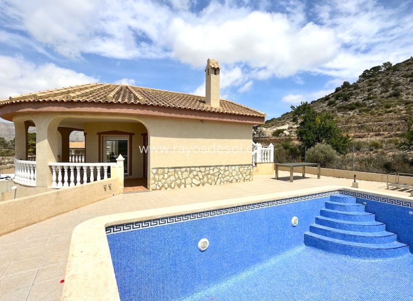 Resale - Villa - Hondón de las Nieves