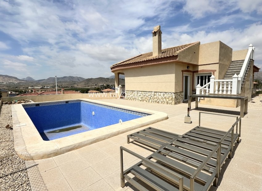 Resale - Villa - Hondón de las Nieves