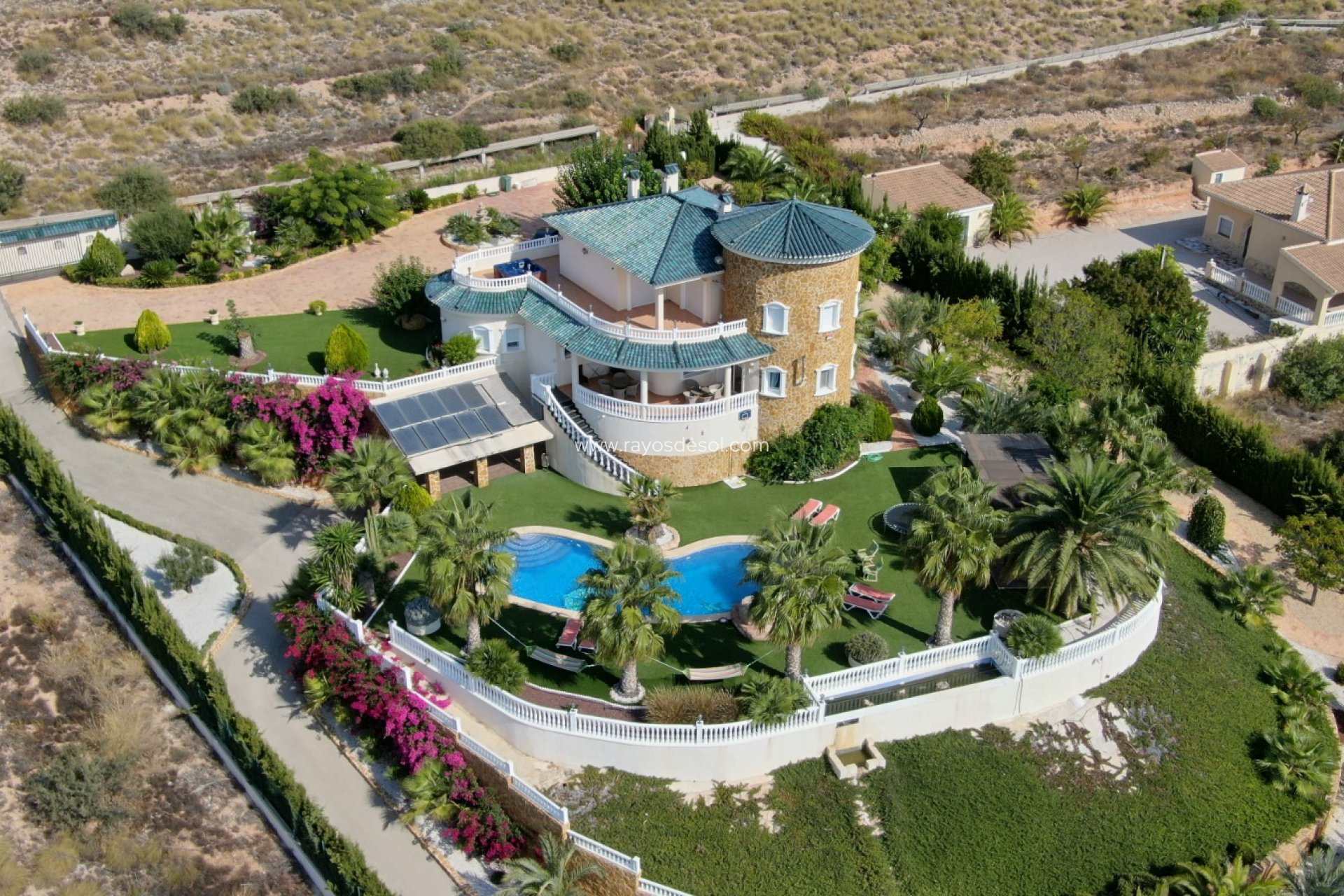 Resale - Villa - Hondón de las Nieves