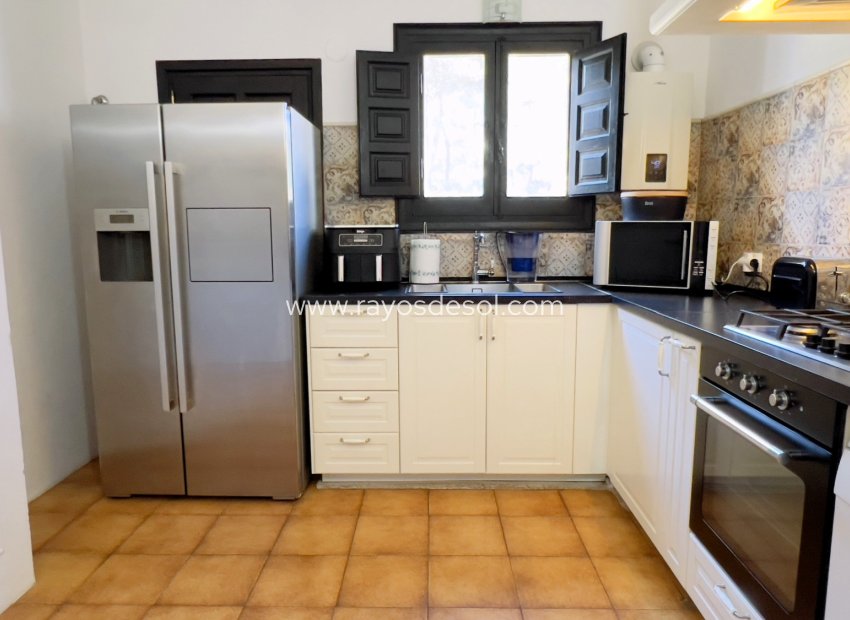 Resale - Villa - Jávea - La Lluca