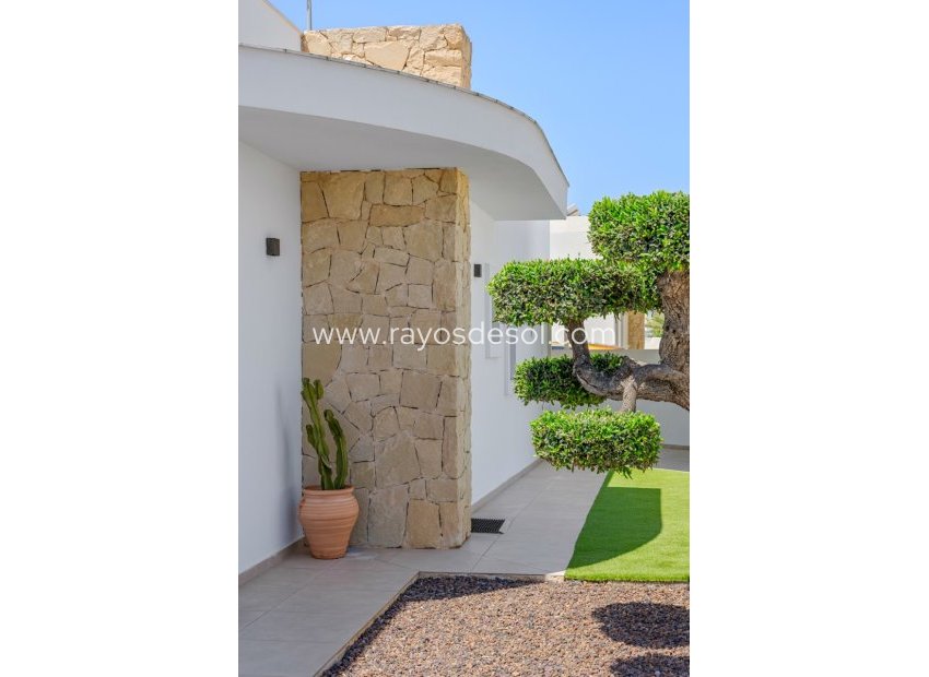Resale - Villa - La Marina