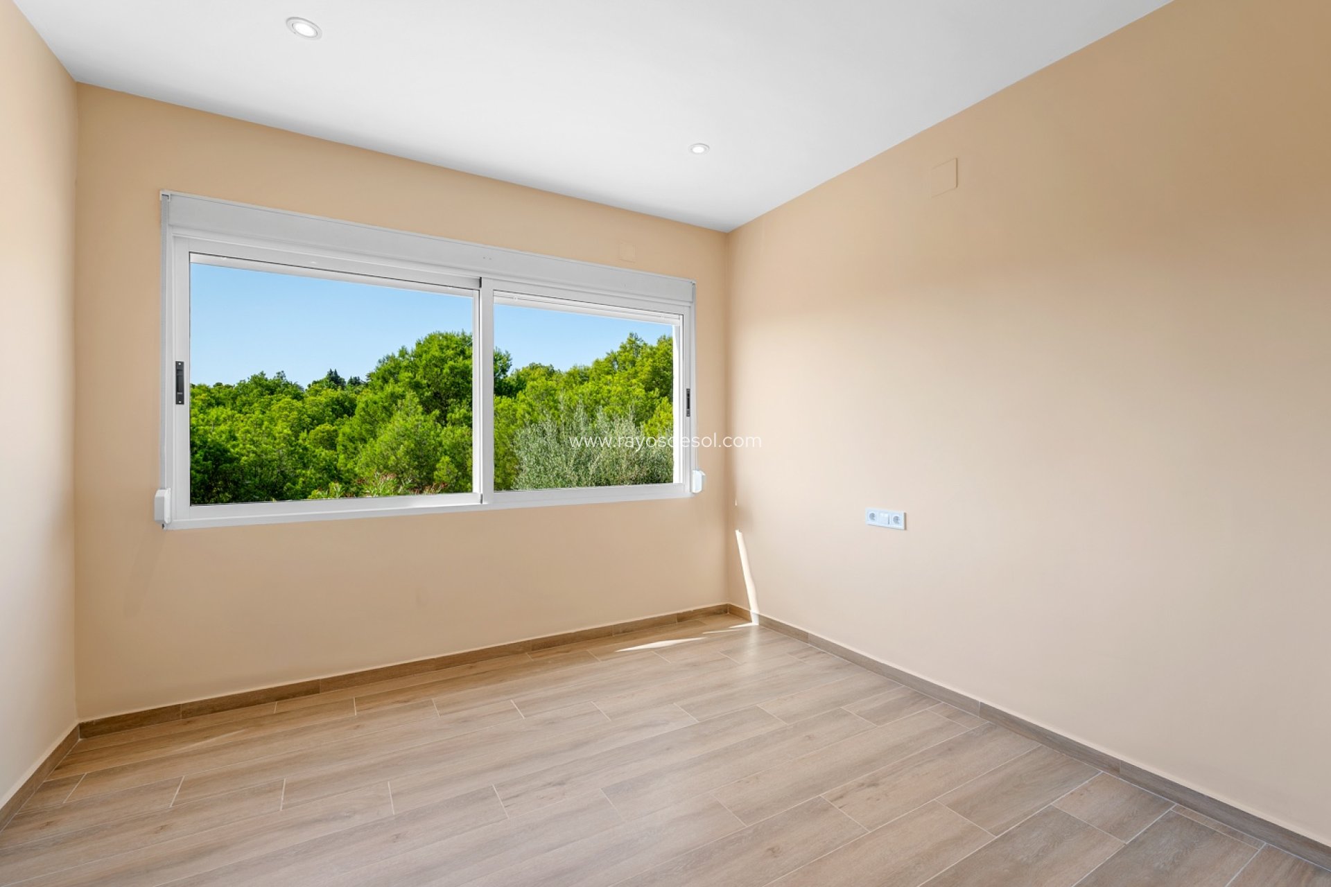 Resale - Villa - La Nucía