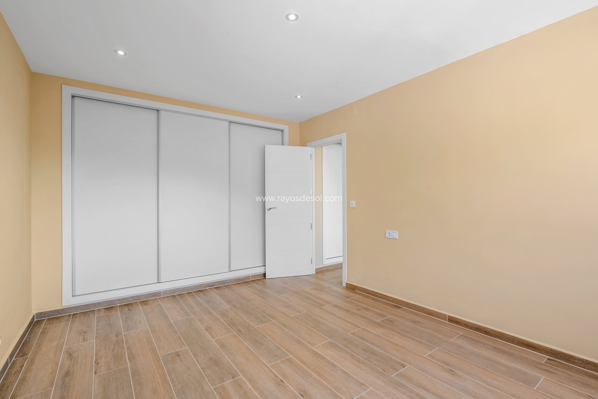 Resale - Villa - La Nucía