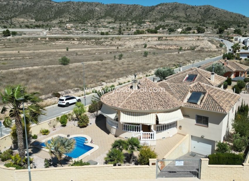 Resale - Villa - La Romana - LA ROMANA