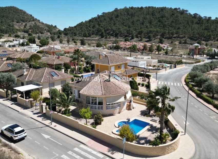 Resale - Villa - La Romana - LA ROMANA