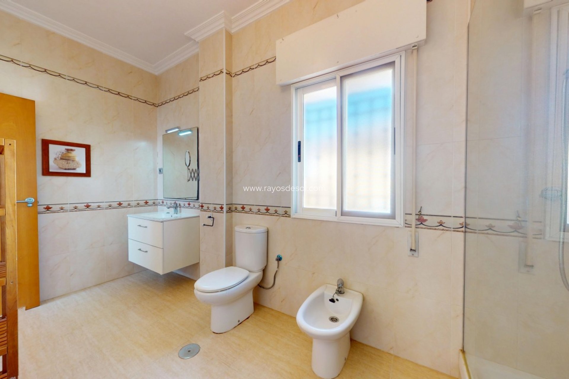 Resale - Villa - Los Alcazares