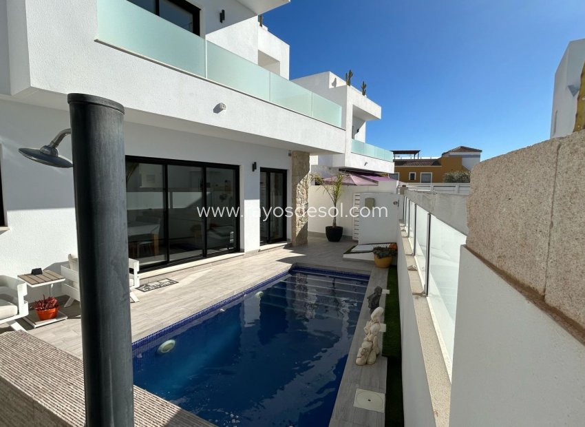 Resale - Villa - Los Montesinos - La Herada