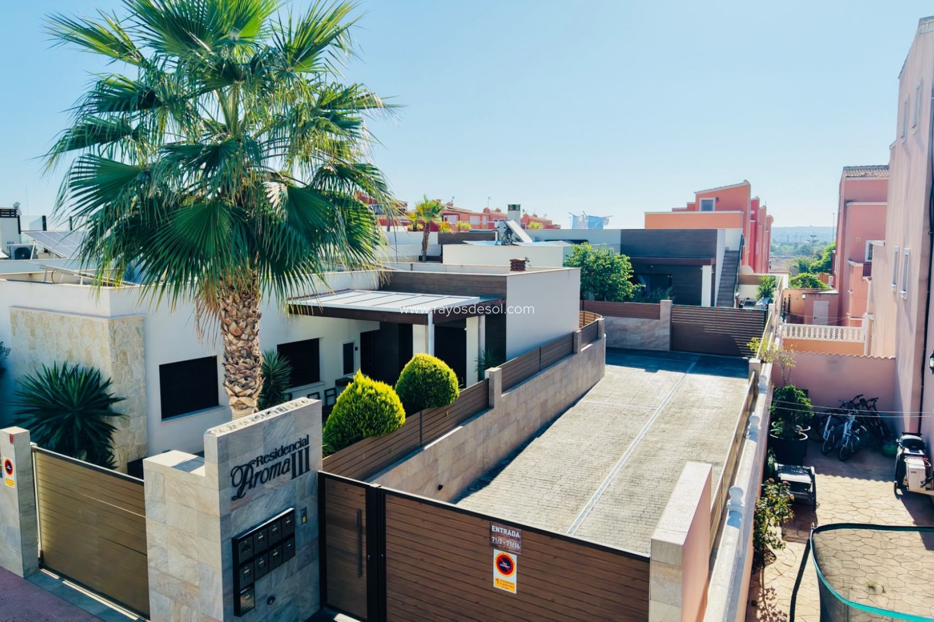 Resale - Villa - Los Montesinos - La Herada