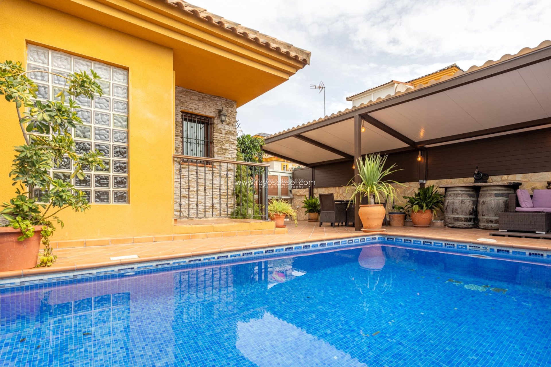 Resale - Villa - Los Montesinos - La Herrada