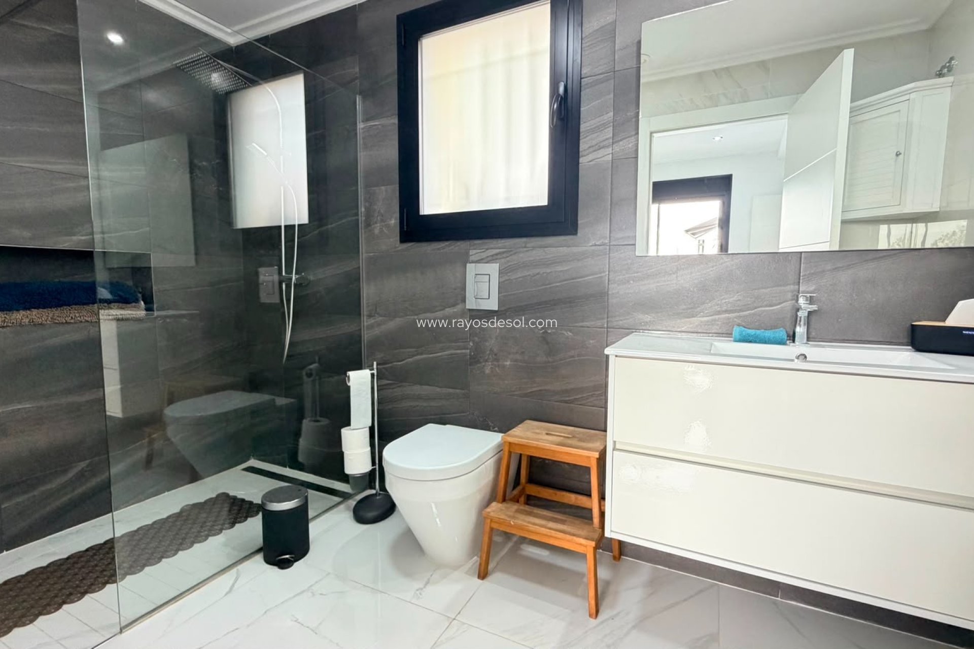 Resale - Villa - Los Montesinos - La Herrada