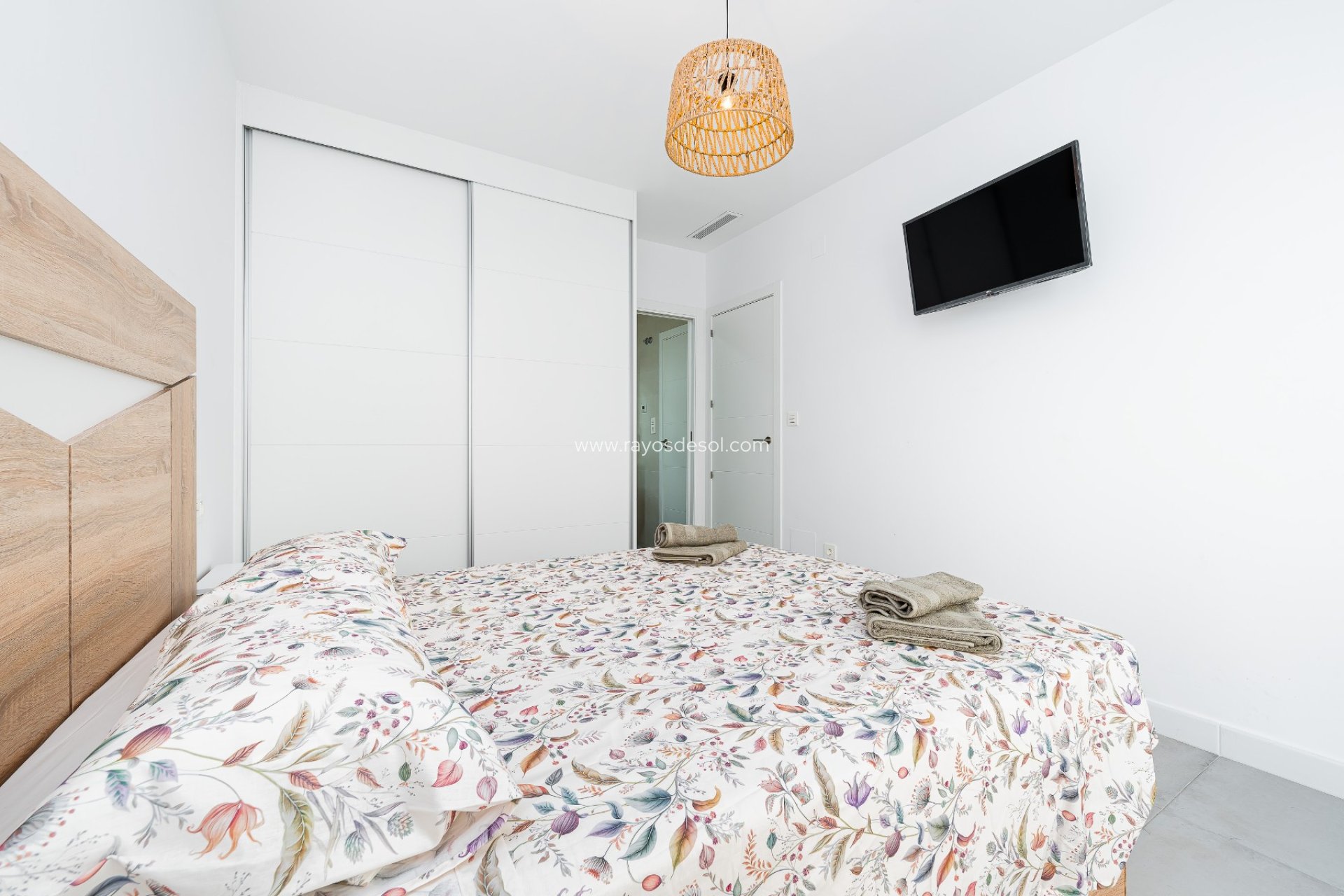 Resale - Villa - Los Montesinos