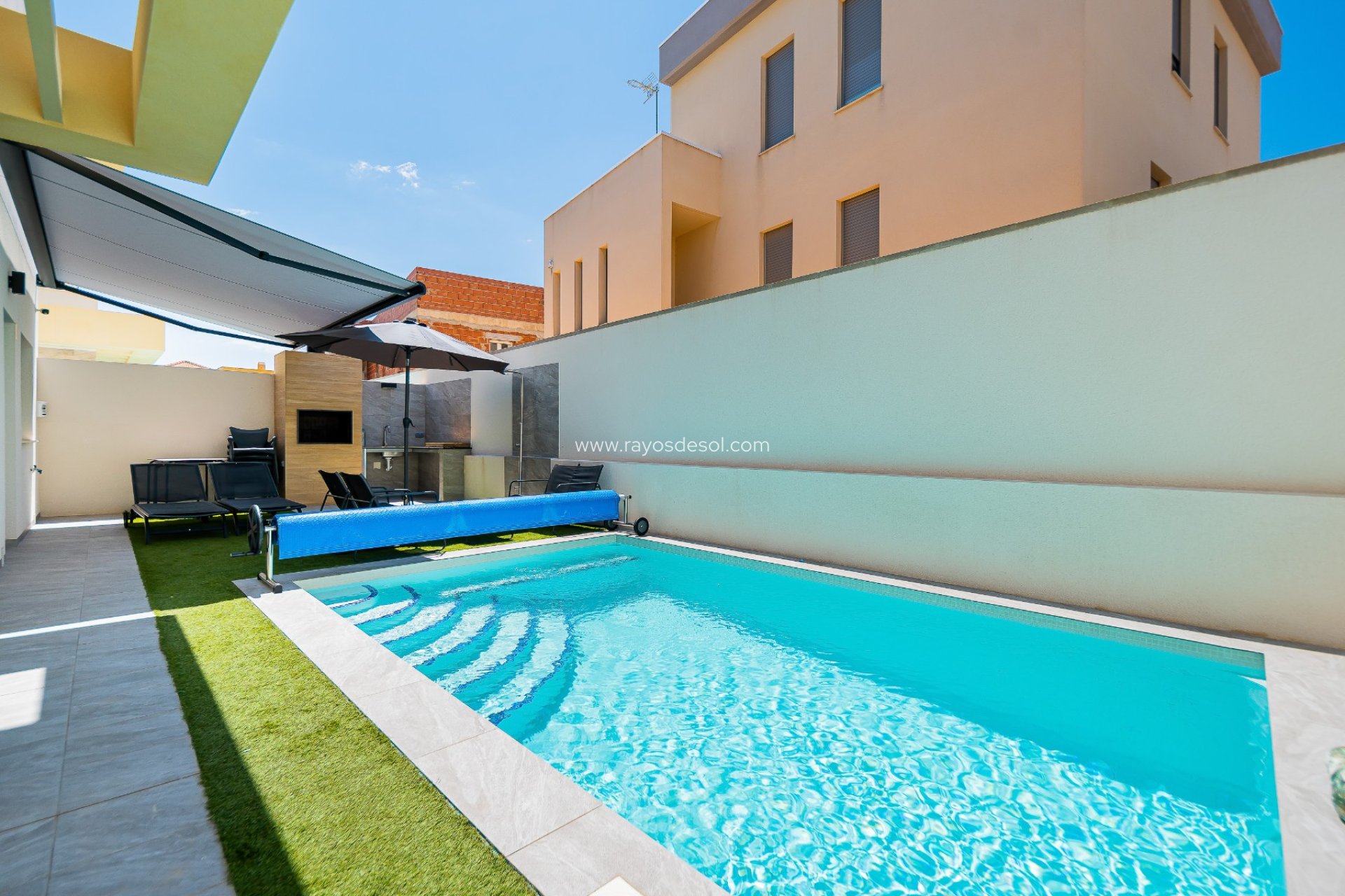 Resale - Villa - Los Montesinos