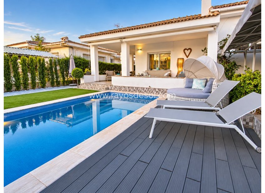 Resale - Villa - Mar de Cristal - Mar Menor