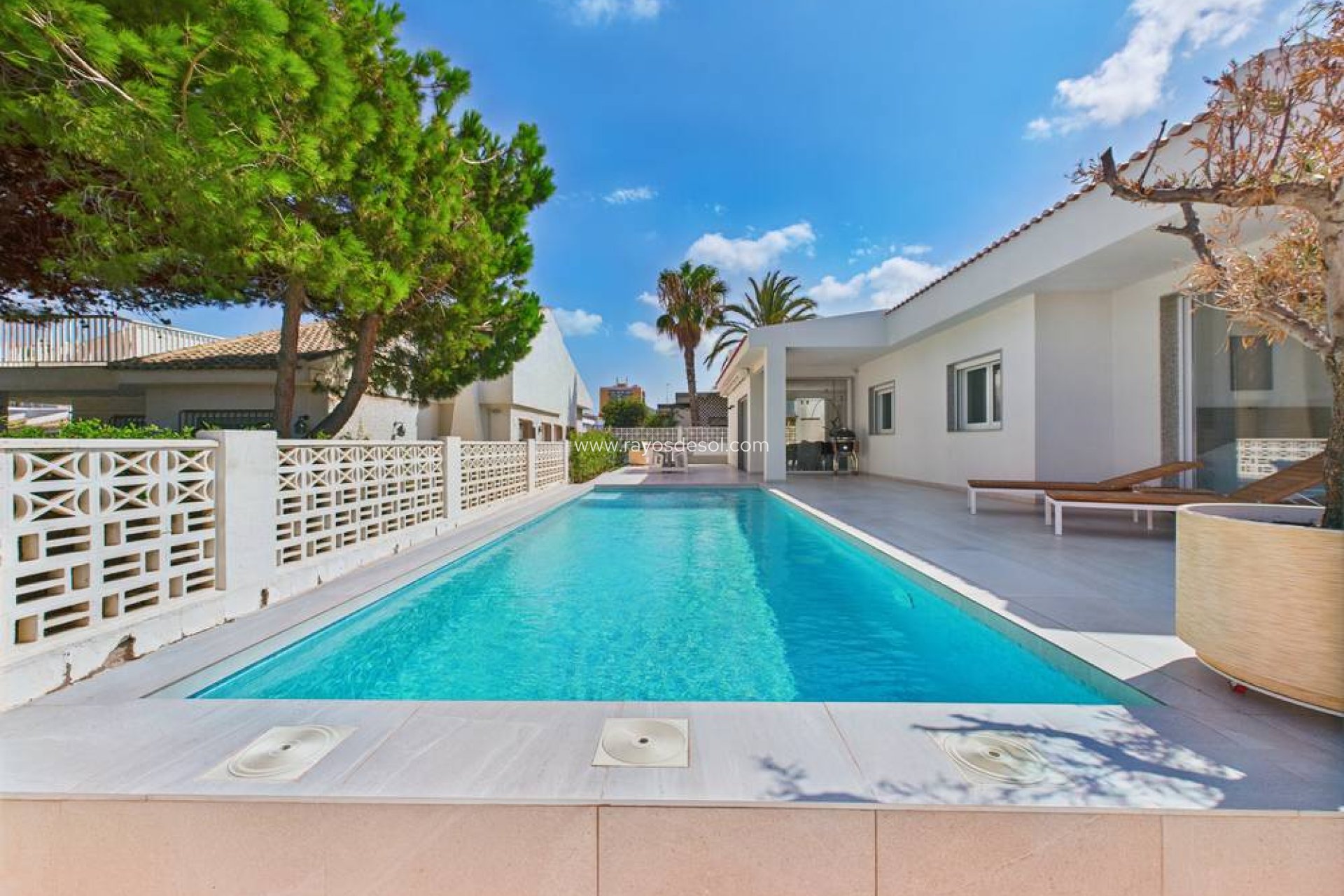 Resale - Villa - Mar de Cristal