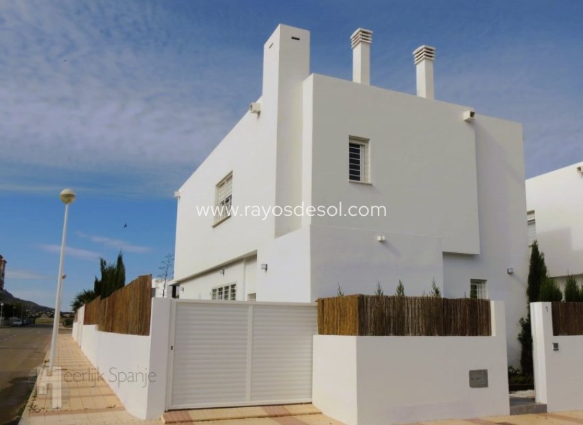 Resale - Villa - Mar de Cristal