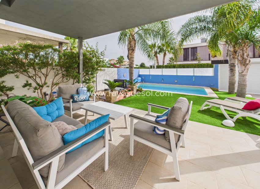 Resale - Villa - Mar de Cristal