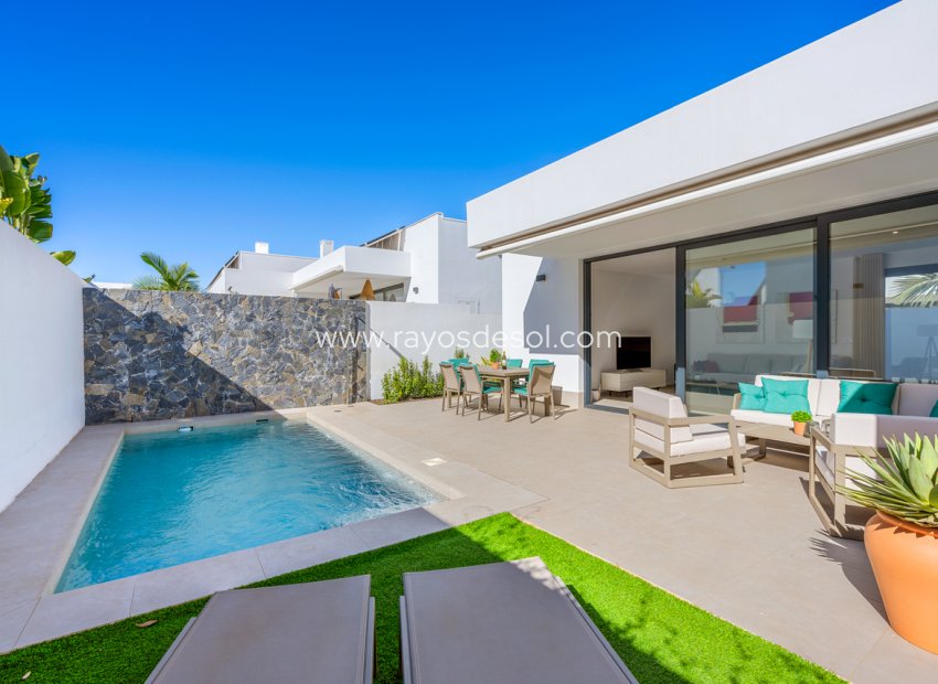 Resale - Villa - Mar de Cristal