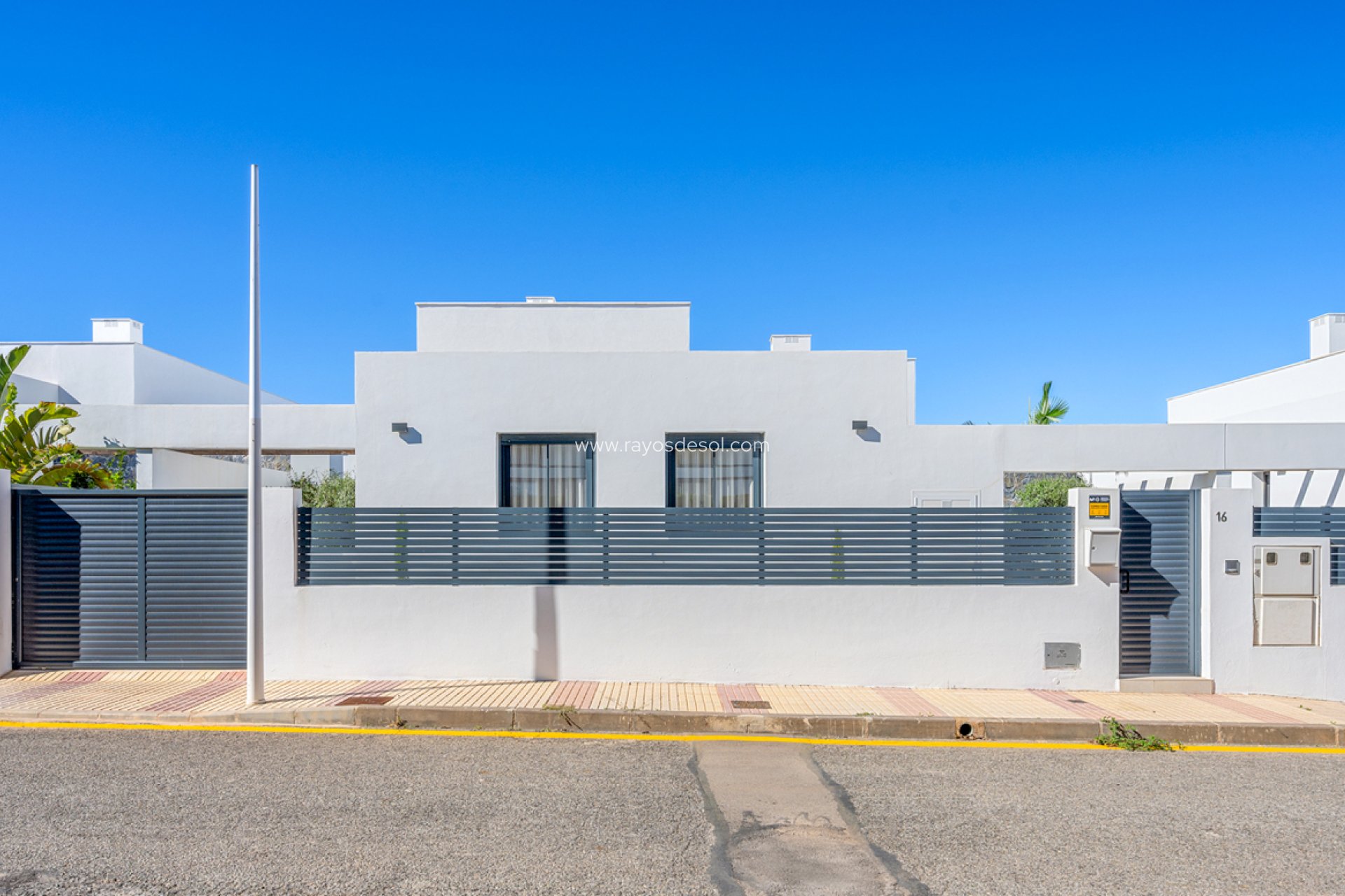 Resale - Villa - Mar de Cristal