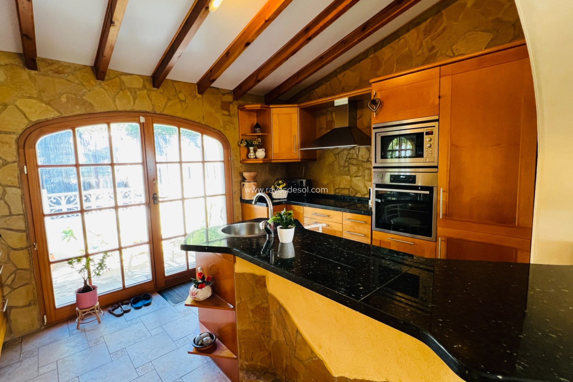 Resale - Villa - Moraira - Benimeit