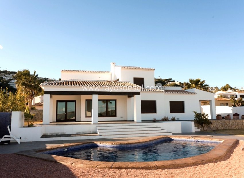 Resale - Villa - Moraira - Benimeit