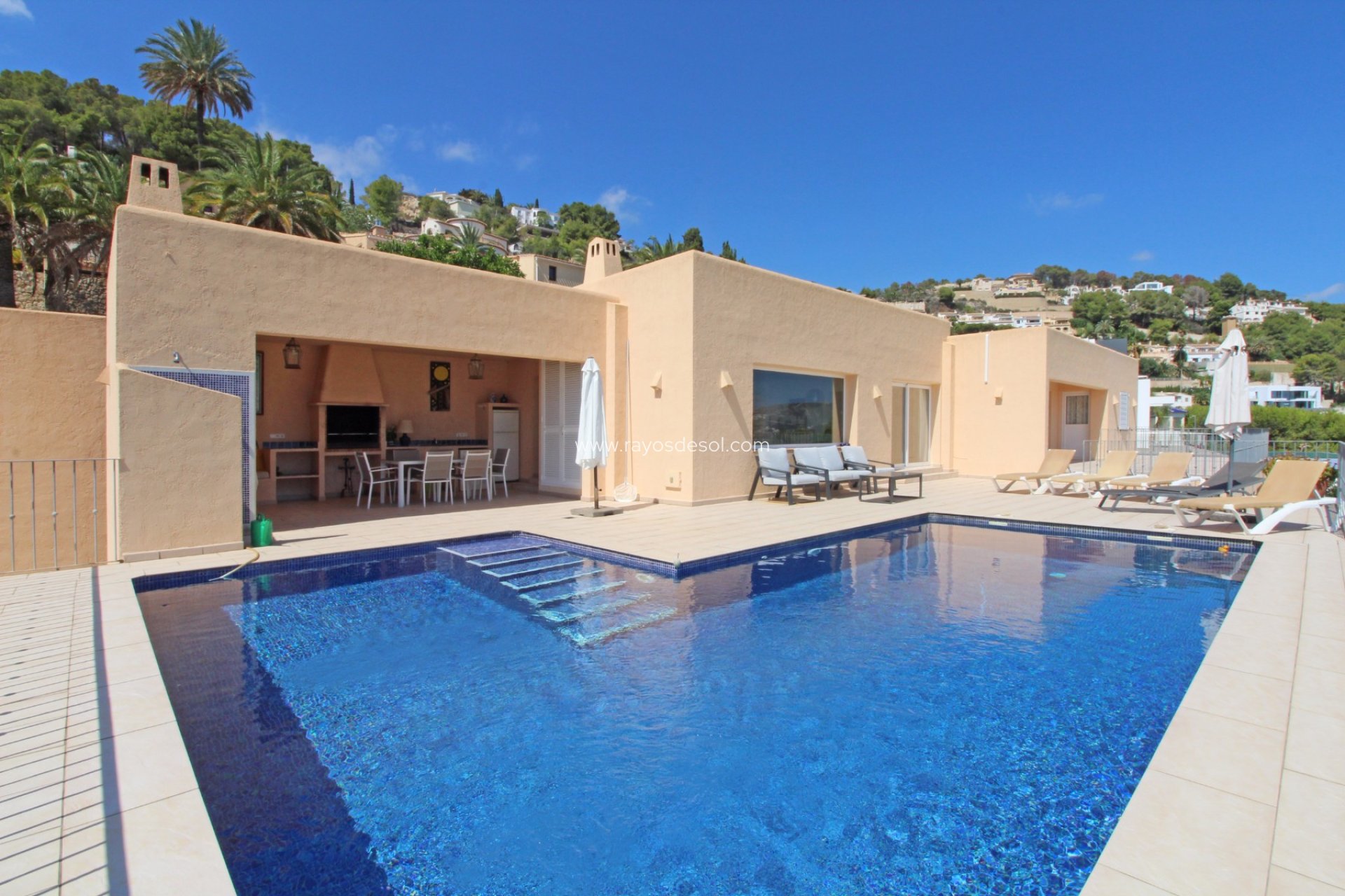 Resale - Villa - Moraira - Benimeit