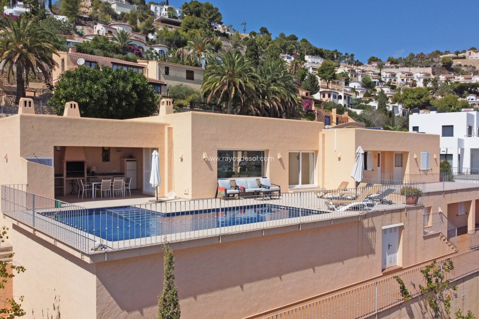 Resale - Villa - Moraira - Benimeit