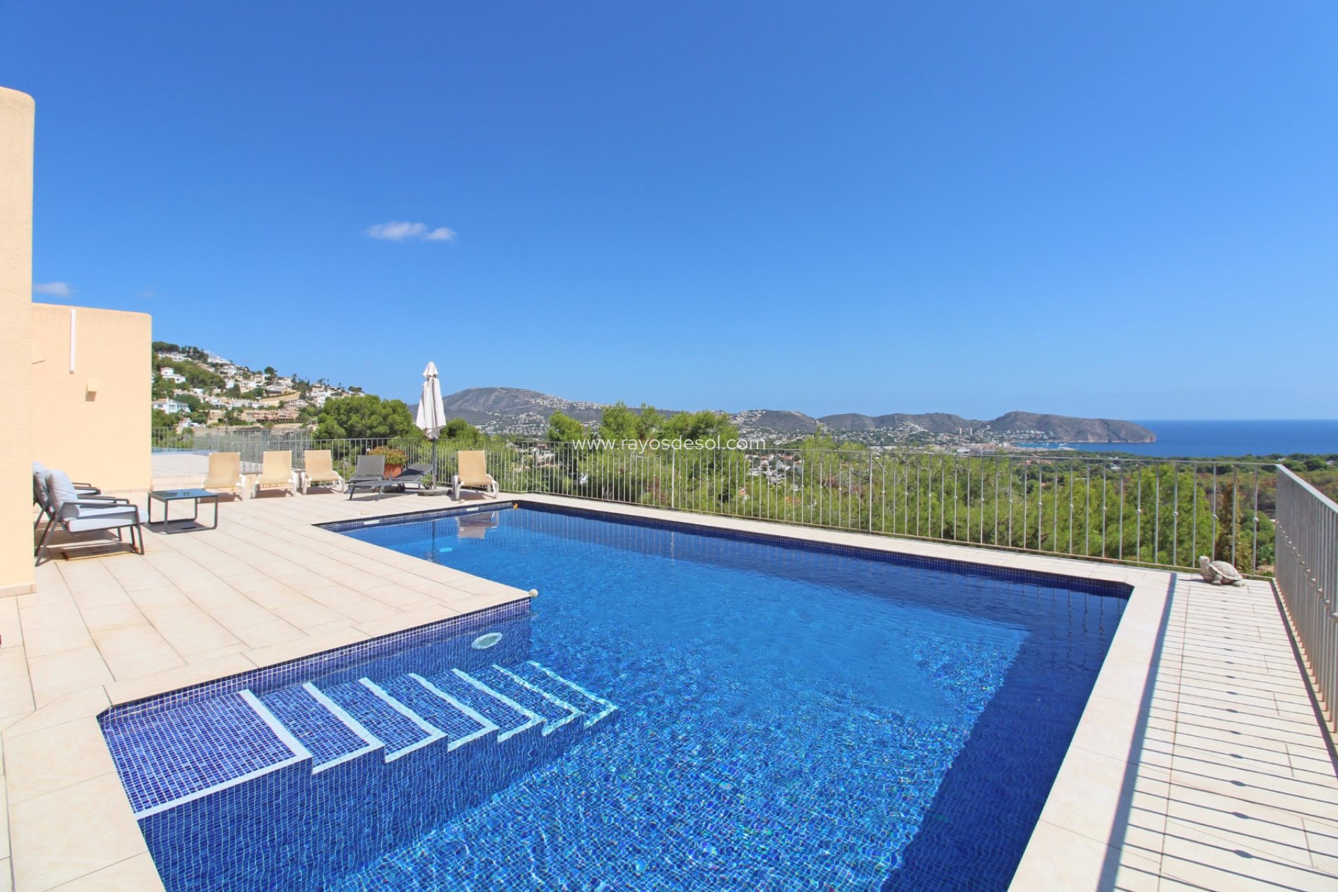 Resale - Villa - Moraira - Benimeit