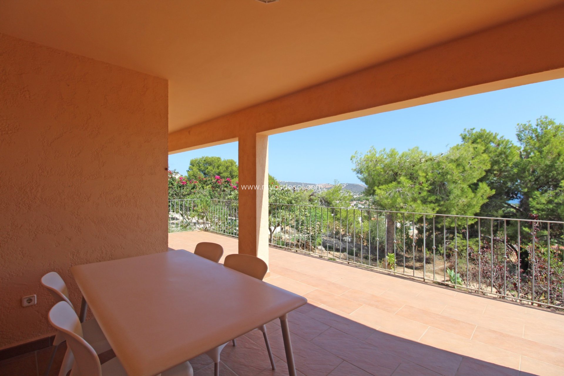 Resale - Villa - Moraira - Benimeit