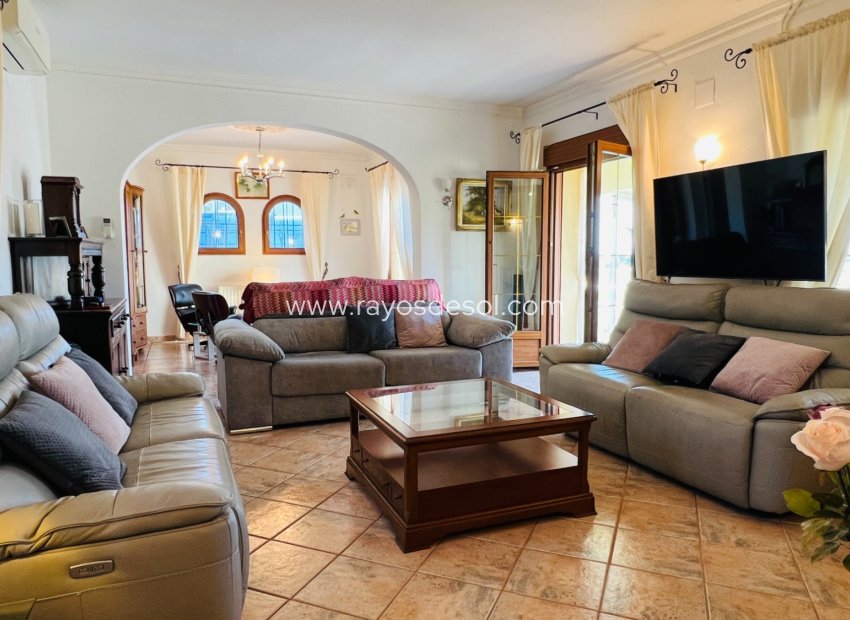 Resale - Villa - Moraira - El Alcazar