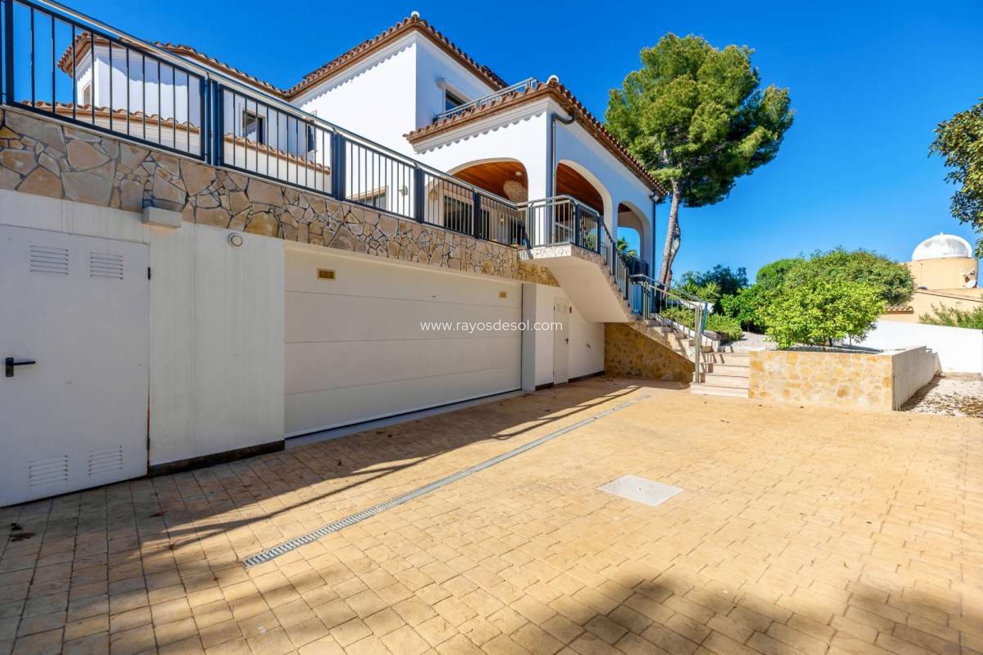 Resale - Villa - Moraira