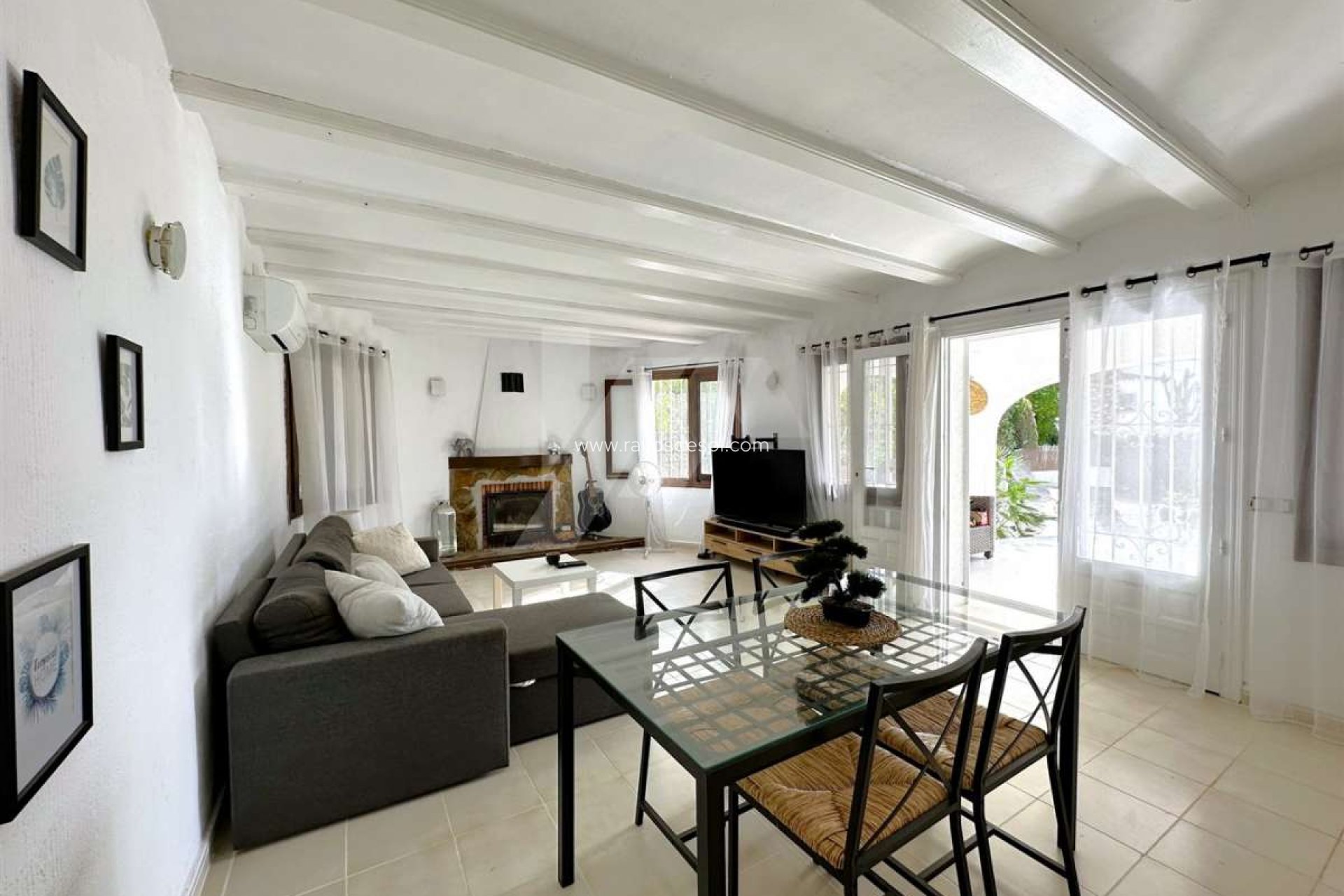 Resale - Villa - Moraira