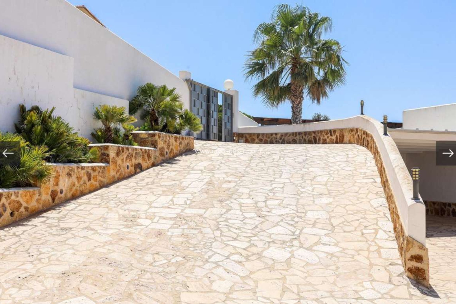 Resale - Villa - Moraira