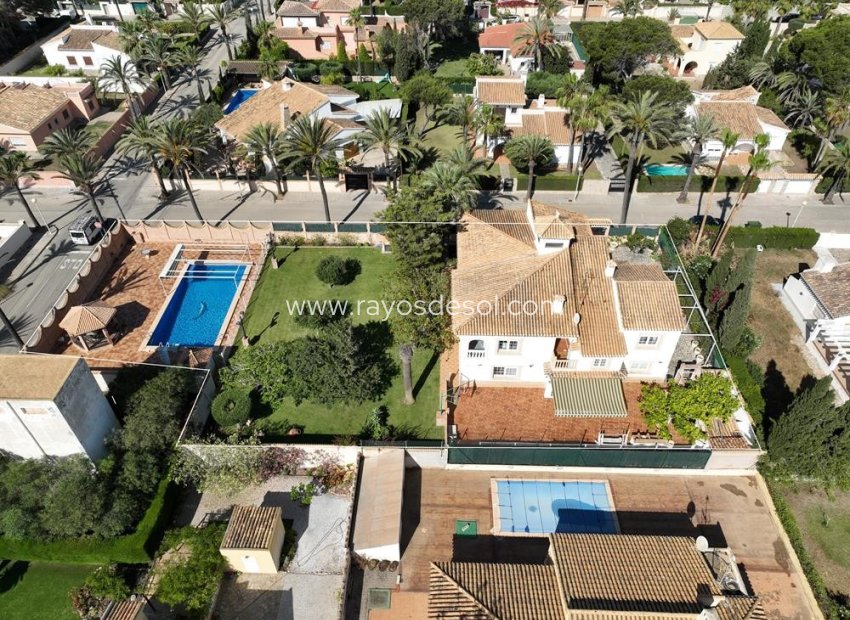 Resale - Villa - Orihuela Costa - Cabo Roig