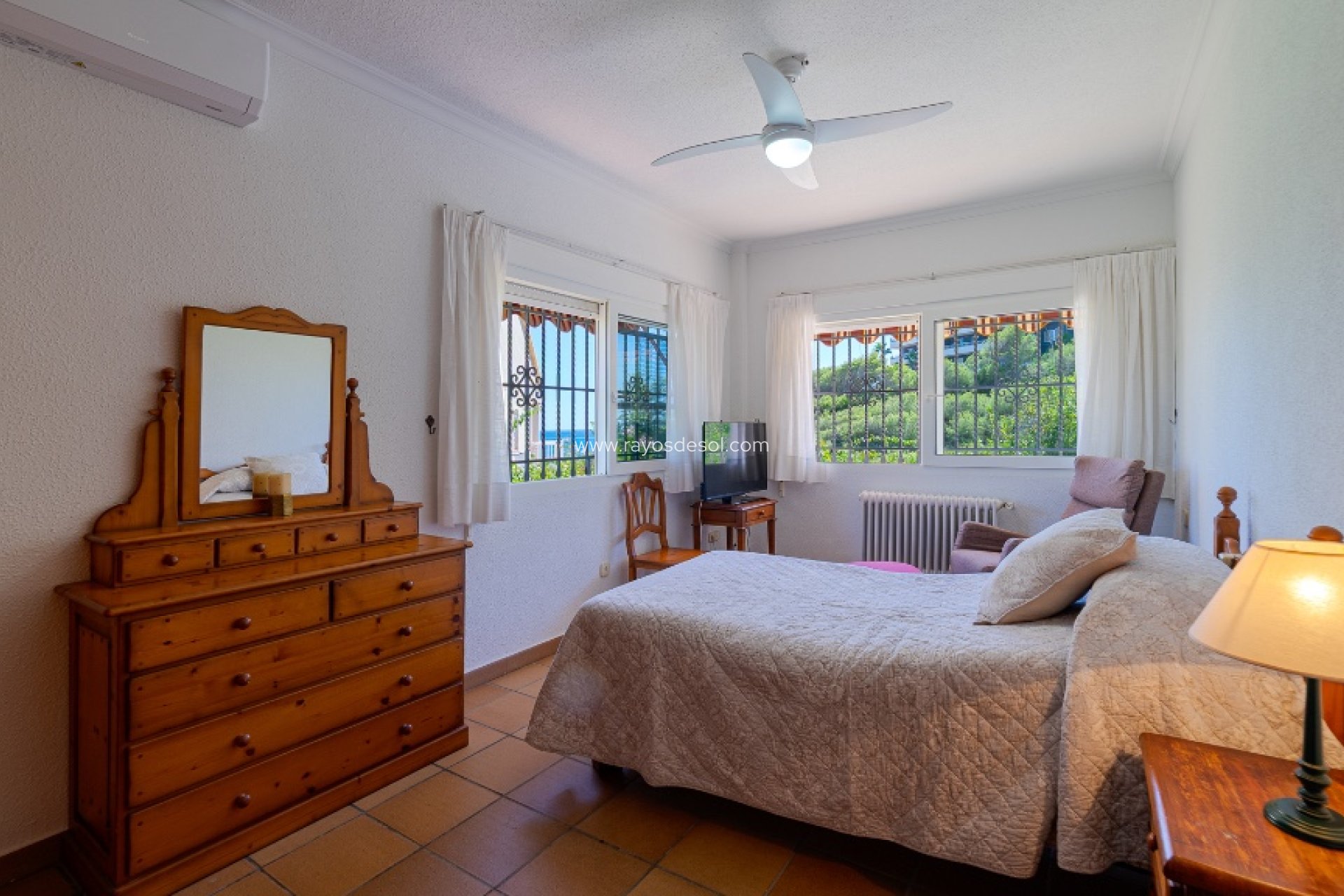 Resale - Villa - Orihuela Costa - Campoamor