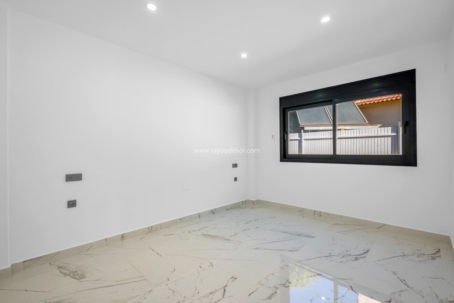 Resale - Villa - Orihuela Costa - Campoamor